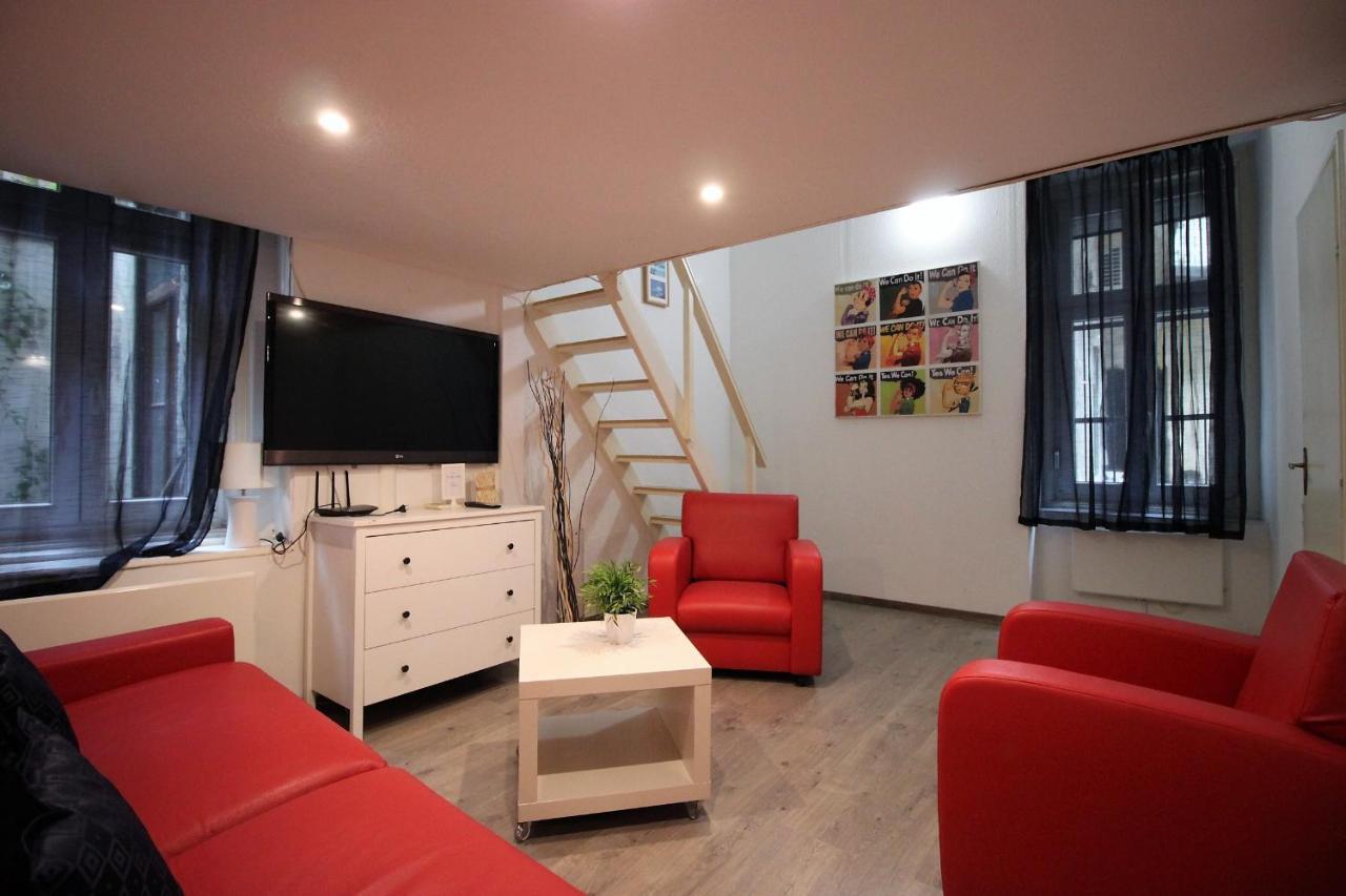 Budapest Easy Flat Opera Exterior photo
