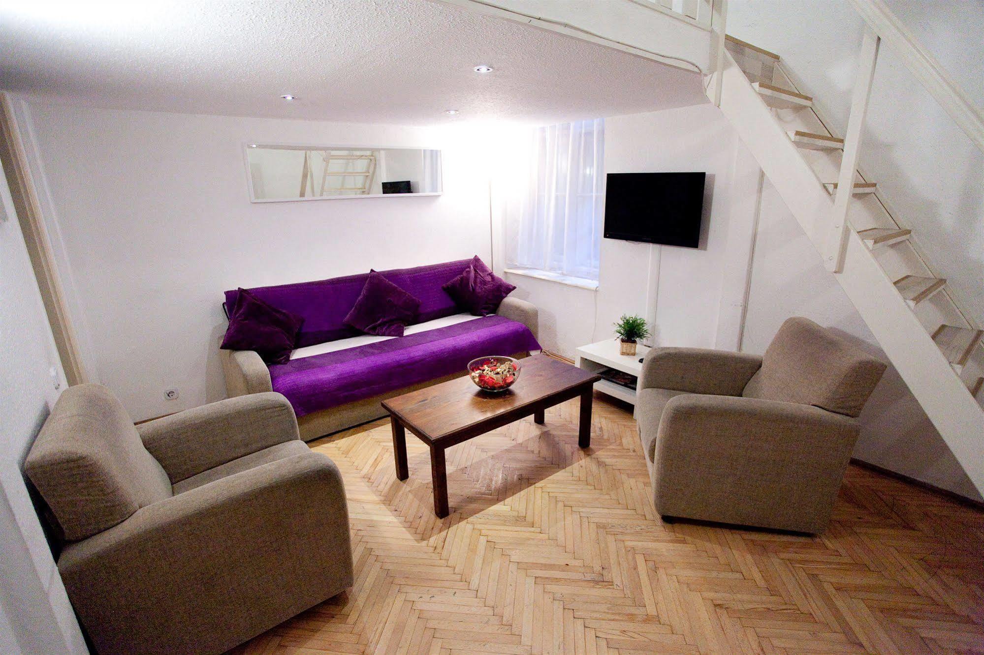 Budapest Easy Flat Opera Exterior photo
